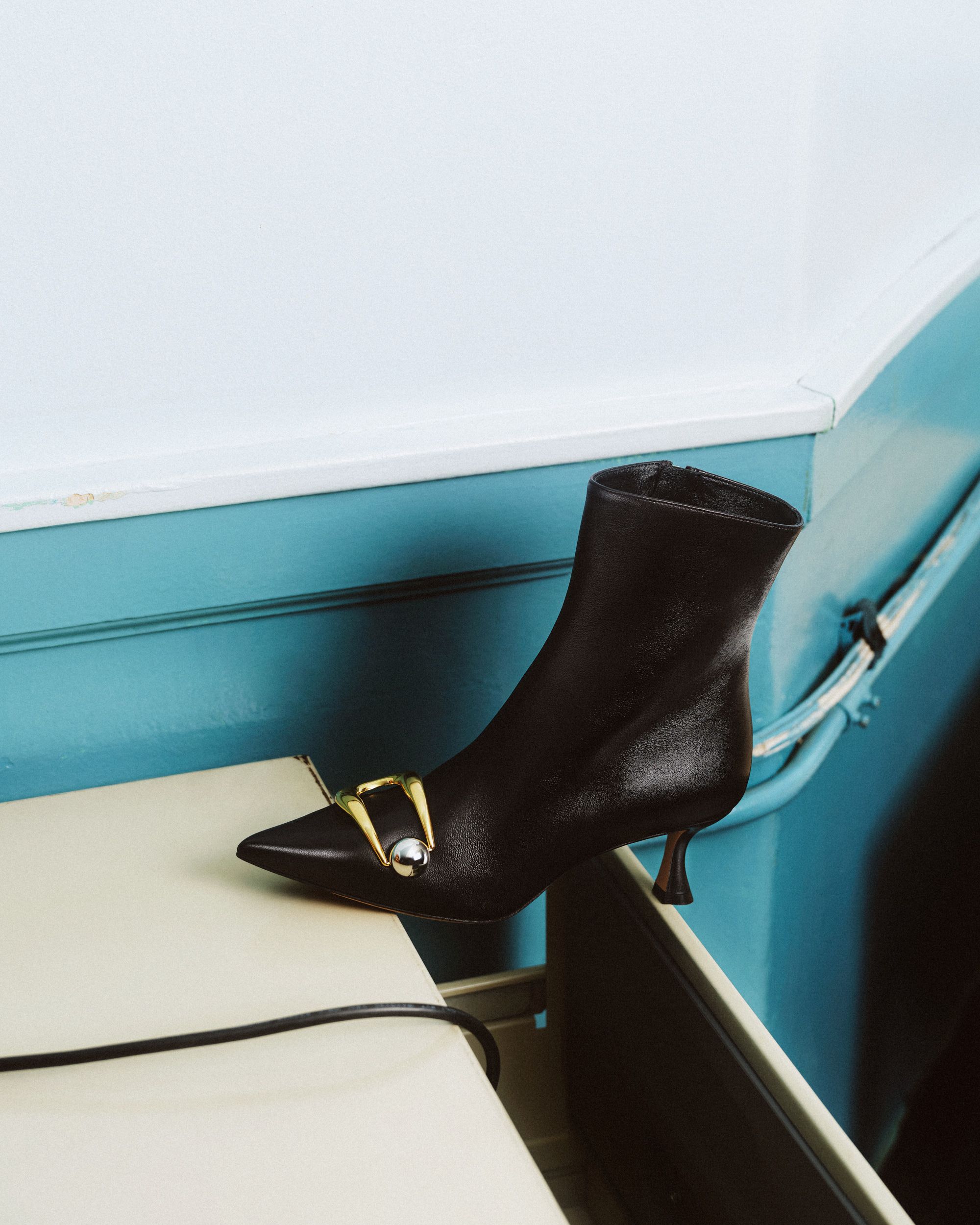 Fall/Winter for Bergdorf Goodman by Laura Woolf, 2024 — Bergdorf Goodman Alexandre Birman 02