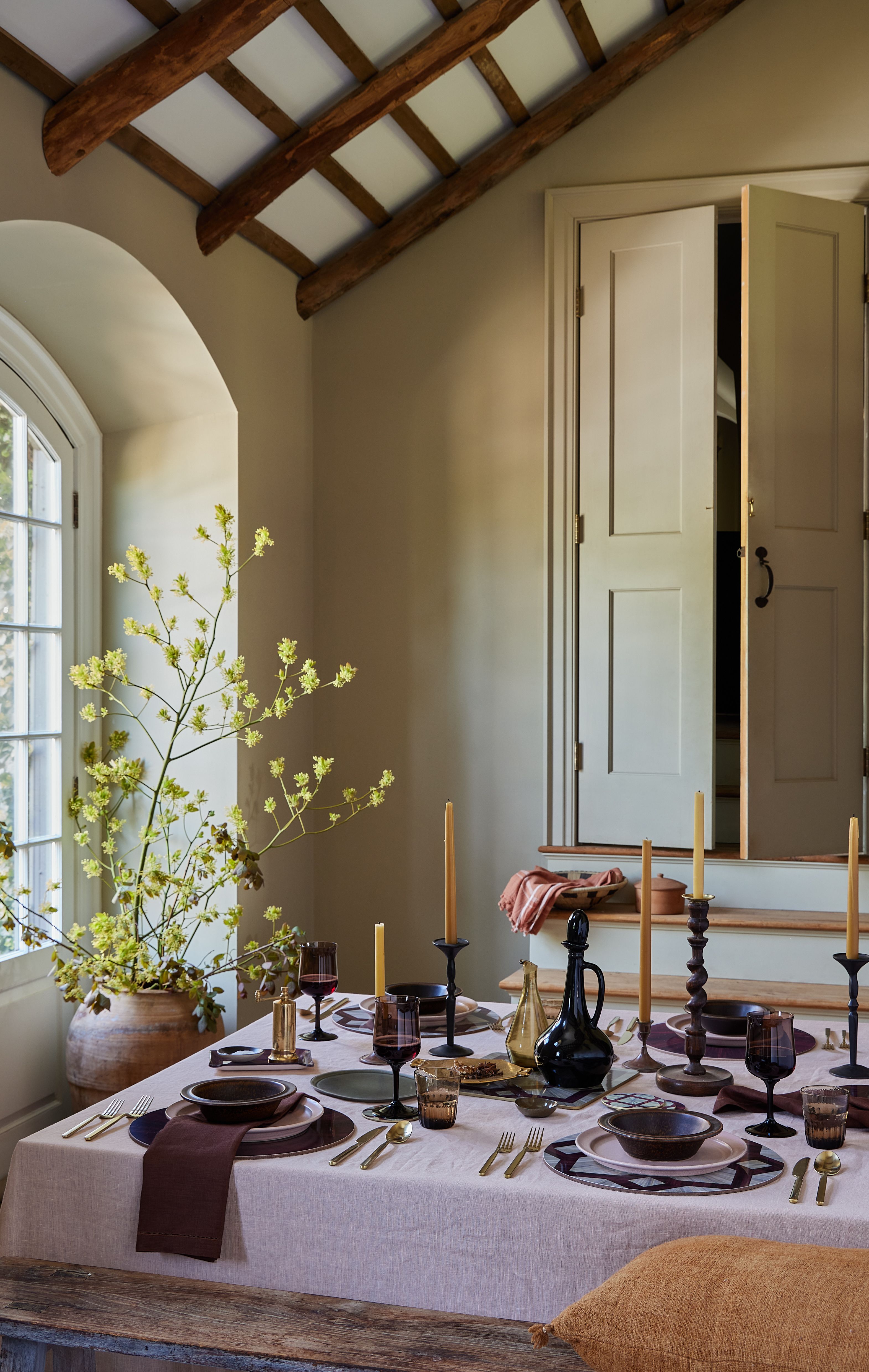 Hestia Home — dining 01